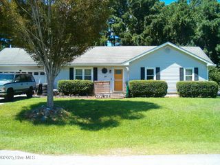 114 S Stone Drive, Sneads Ferry, NC 28460