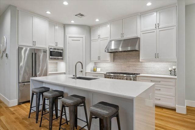 223 Malone Street, Houston, TX 77007