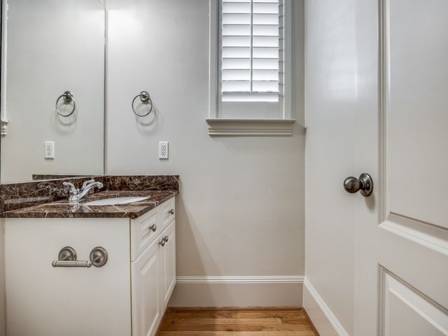 4330 Cole Avenue H, Dallas, TX 75205