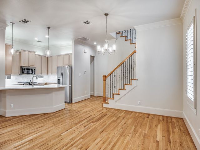 4330 Cole Avenue H, Dallas, TX 75205