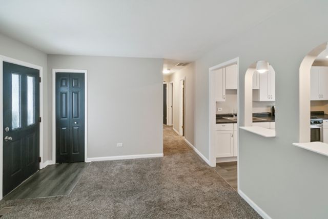 22102 Hawthorne Way, Richton Park, IL 60471