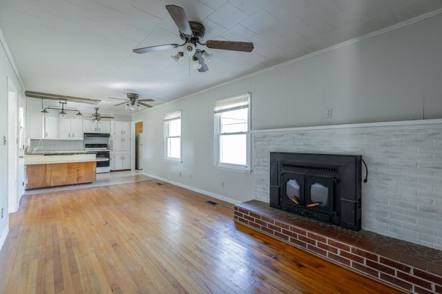 756 Blythe Ferry Road, Dayton, TN 37321