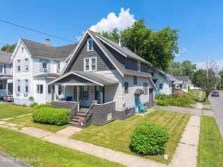 2 Parkwood Avenue, Johnstown, NY 12095