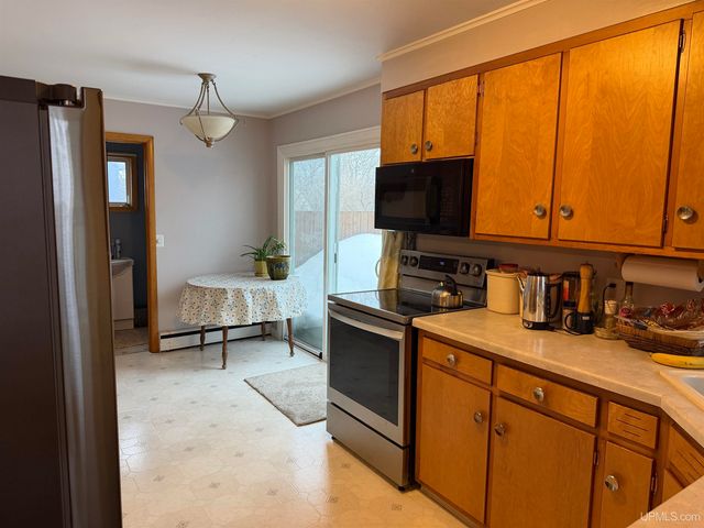 217 Mesnard Street, Marquette, MI 49855