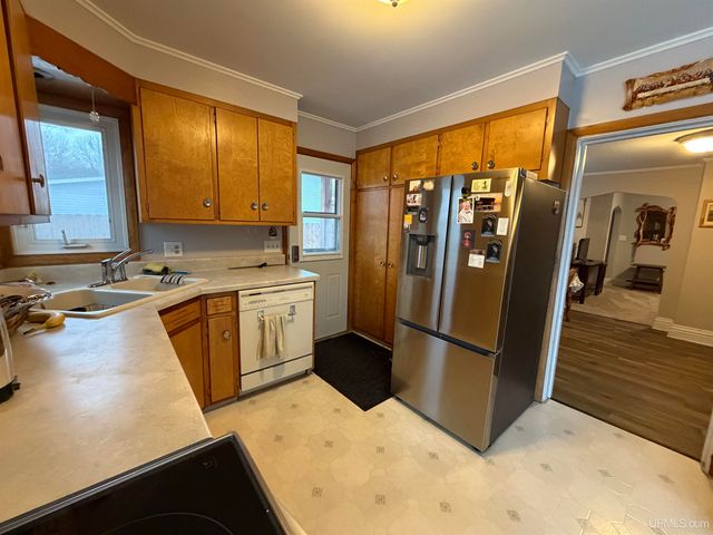 217 Mesnard Street, Marquette, MI 49855