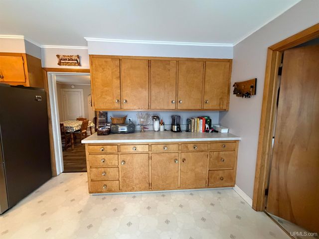 217 Mesnard Street, Marquette, MI 49855