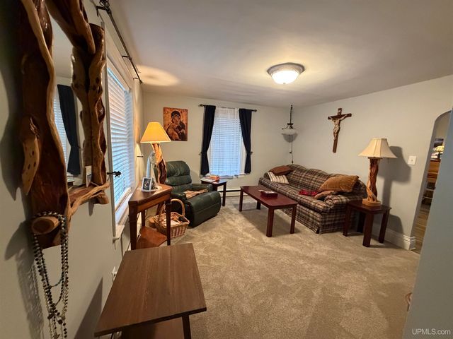 217 Mesnard Street, Marquette, MI 49855