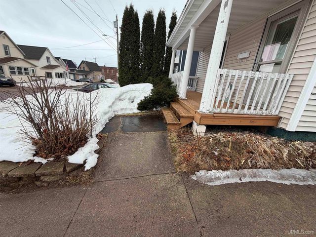 217 Mesnard Street, Marquette, MI 49855