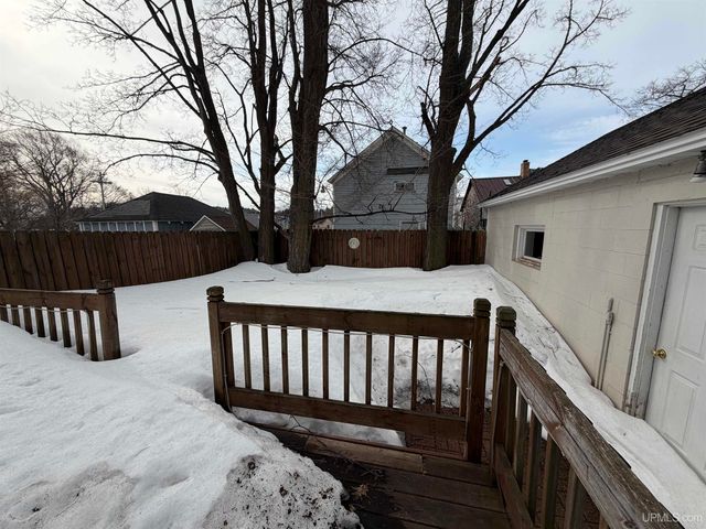 217 Mesnard Street, Marquette, MI 49855