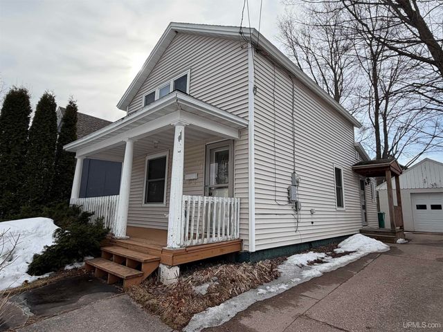 217 Mesnard Street, Marquette, MI 49855