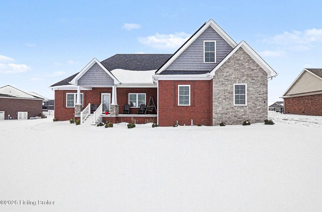 240 Brennan Ct, Shepherdsville, KY 40165