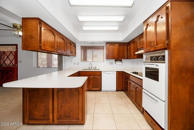16802 N 44TH Street, Phoenix, AZ 85032