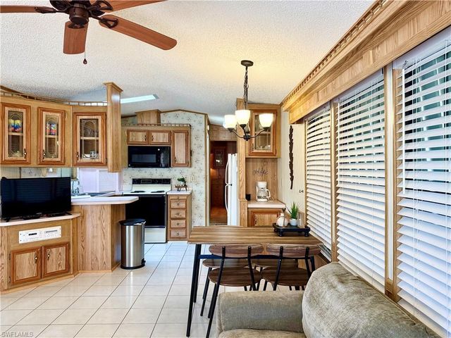 241 Cattleya Refuge 241, Naples, FL 34114