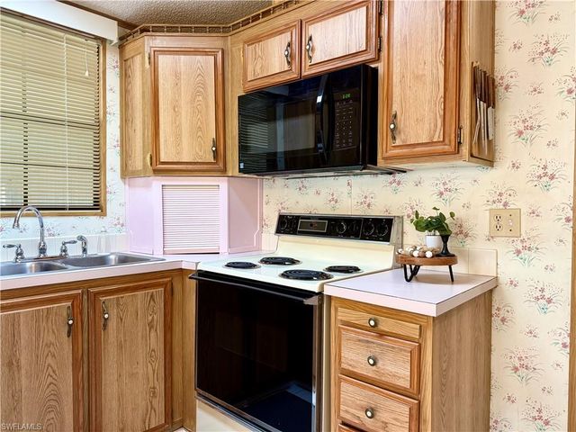 241 Cattleya Refuge 241, Naples, FL 34114