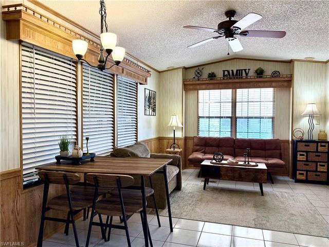 241 Cattleya Refuge 241, Naples, FL 34114