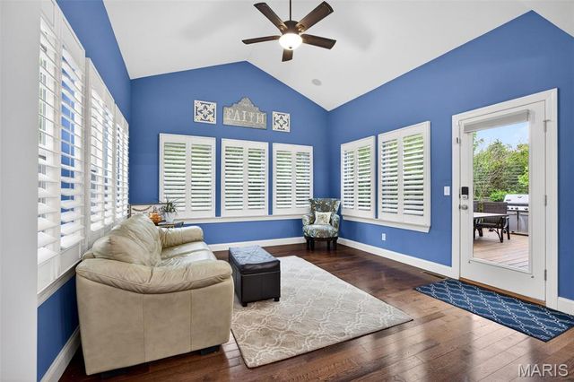 704 Wyndgate Estates Drive, Des Peres, MO 63131