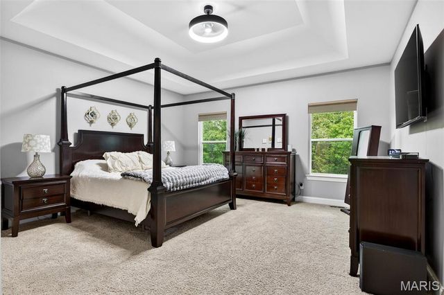704 Wyndgate Estates Drive, Des Peres, MO 63131