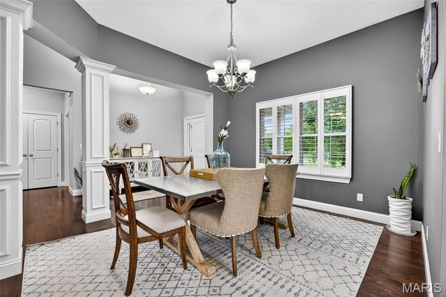 704 Wyndgate Estates Drive, Des Peres, MO 63131