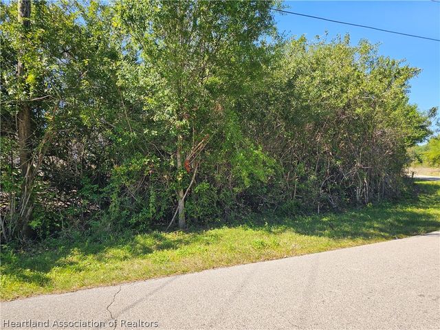 183 Golfpoint Drive, Lake Placid, FL 33852