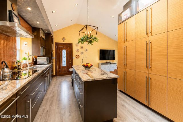 35 Miller Avenue, Holmdel, NJ 07733