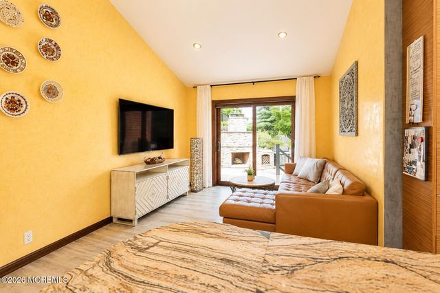 35 Miller Avenue, Holmdel, NJ 07733