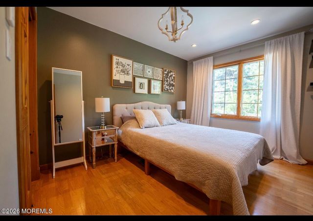 35 Miller Avenue, Holmdel, NJ 07733