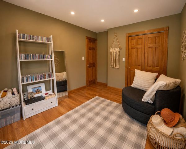 35 Miller Avenue, Holmdel, NJ 07733