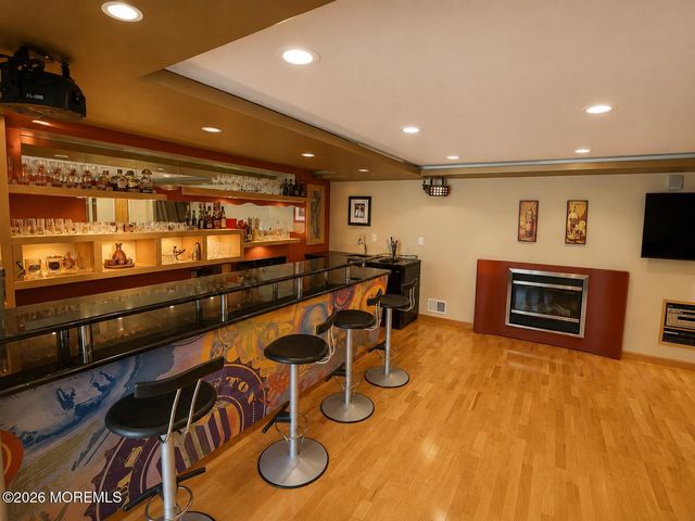 35 Miller Avenue, Holmdel, NJ 07733