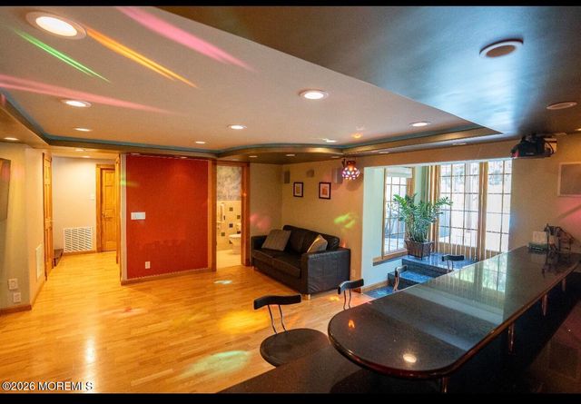 35 Miller Avenue, Holmdel, NJ 07733