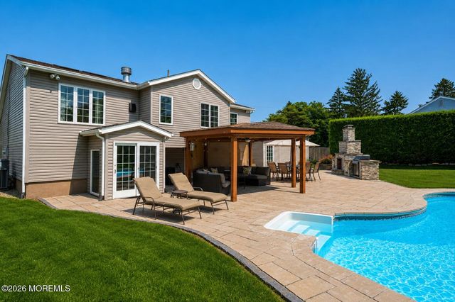 35 Miller Avenue, Holmdel, NJ 07733