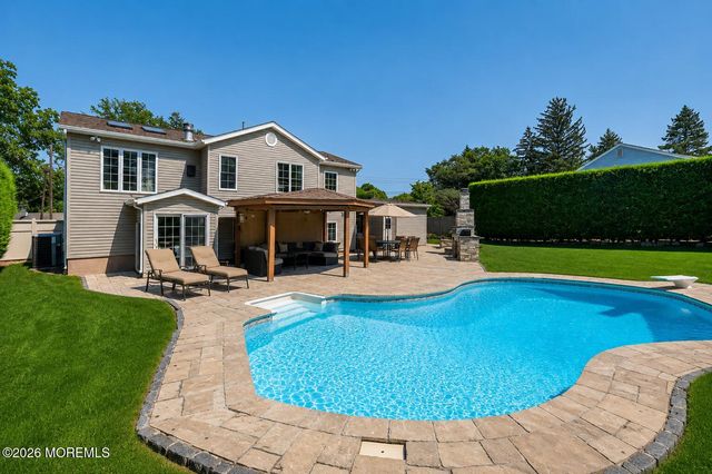 35 Miller Avenue, Holmdel, NJ 07733