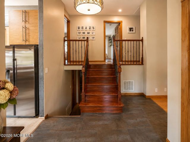 35 Miller Avenue, Holmdel, NJ 07733