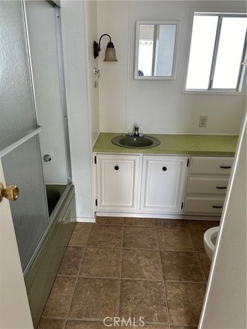 999 S Santa Fe Ave 51, San Jacinto, CA 92583