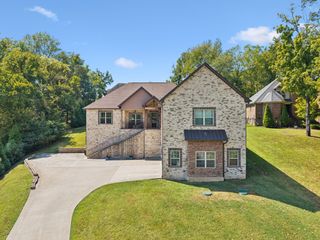 326 Windhaven Bay, Mount Juliet, TN 37122