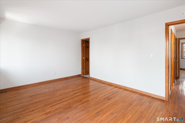 135 Courtland Avenue APT 13, Stamford, CT 06902
