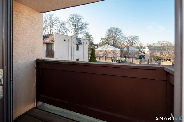 135 Courtland Avenue APT 13, Stamford, CT 06902