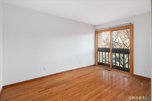 135 Courtland Avenue APT 13, Stamford, CT 06902