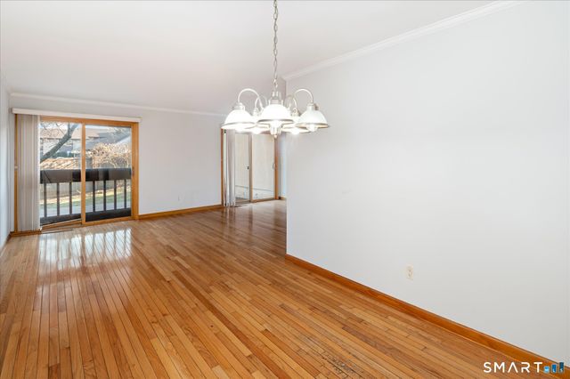 135 Courtland Avenue APT 13, Stamford, CT 06902