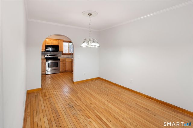 135 Courtland Avenue APT 13, Stamford, CT 06902