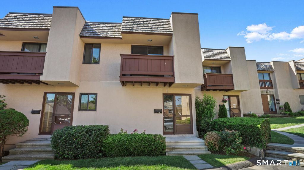 135 Courtland Avenue APT 13, Stamford, CT 06902