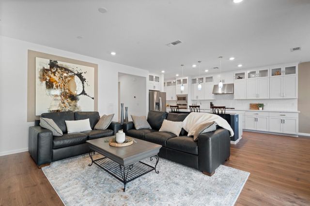 1600 Red Lake Way, Lincoln, CA 95648