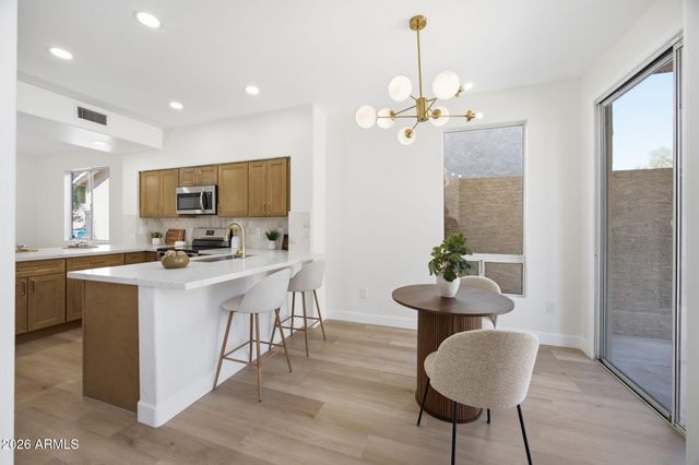 2126 E BRIARWOOD Terrace, Phoenix, AZ 85048
