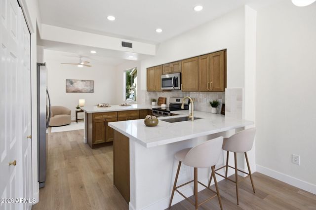 2126 E BRIARWOOD Terrace, Phoenix, AZ 85048