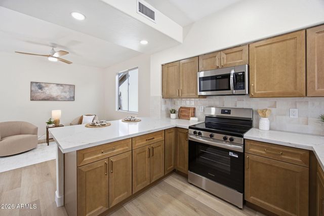 2126 E BRIARWOOD Terrace, Phoenix, AZ 85048