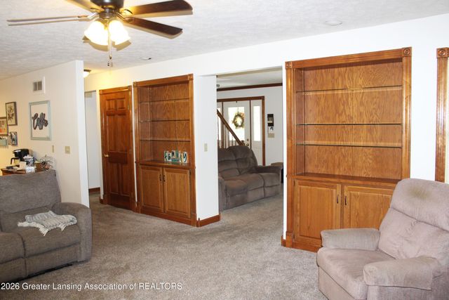 138 Canterbury Drive, Charlotte, MI 48813