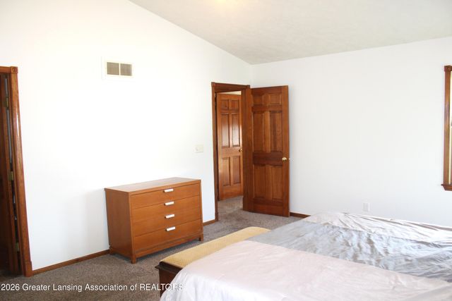 138 Canterbury Drive, Charlotte, MI 48813