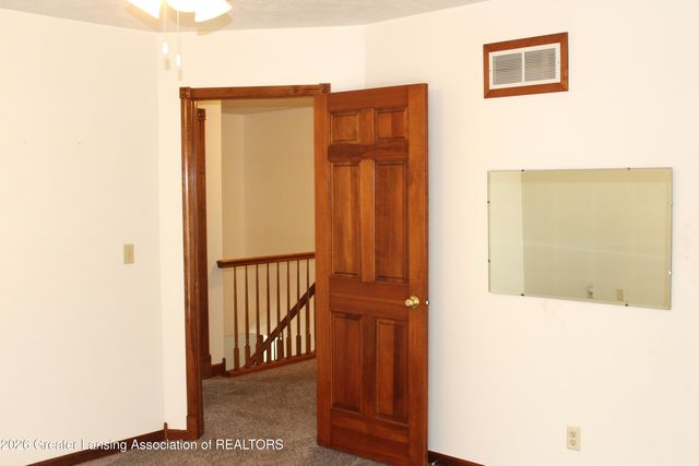 138 Canterbury Drive, Charlotte, MI 48813