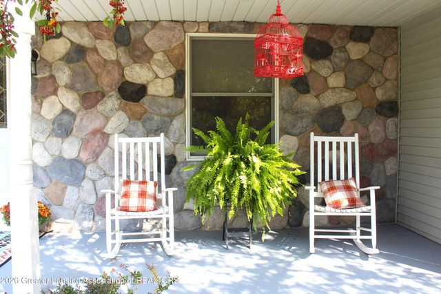 138 Canterbury Drive, Charlotte, MI 48813