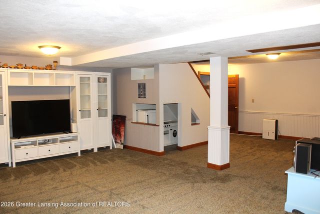 138 Canterbury Drive, Charlotte, MI 48813