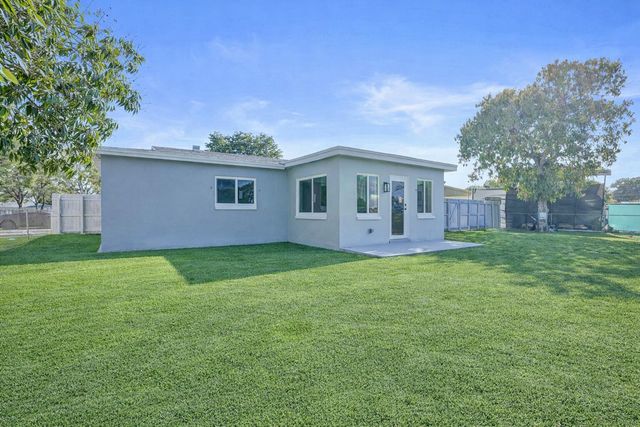 3271 NW 17th Street, Lauderhill, FL 33311